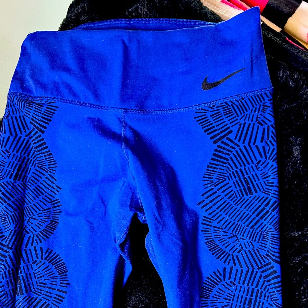I hate to sell this leggings but don’t fit me